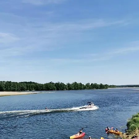 Quatre Chats Sous Un Pin Alojamento de Acomodação e Pequeno-almoço 3*