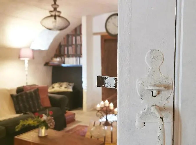 Bed & Breakfast Quatre Chats Sous Un Pin 3*